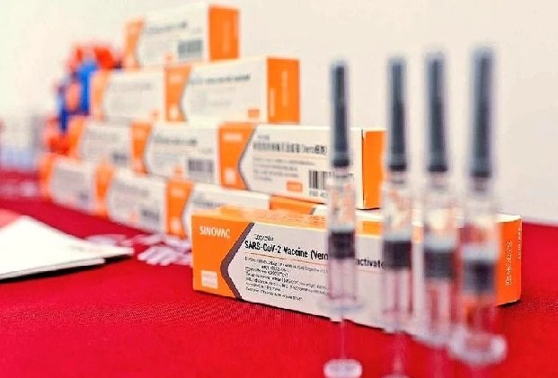 Butantan pede à Anvisa para vacinar público de 3 a 17 anos com Coronavac