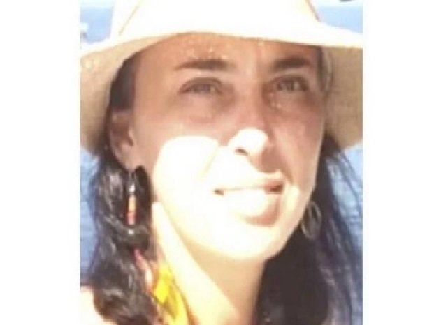 Mulher se inspira em filme e mata pai queimado