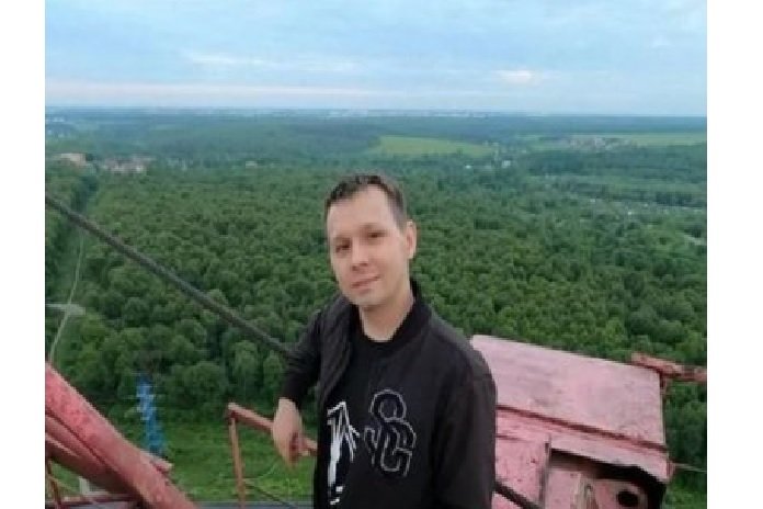 Youtuber de 34 anos morre ao cair de prédio enquanto gravava vídeo