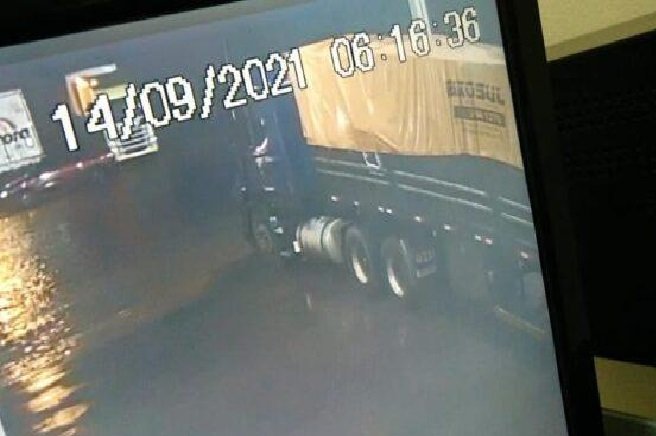 Caminhoneiro manda abastecer R$ 3,3 mil e foge de posto sem pagar
