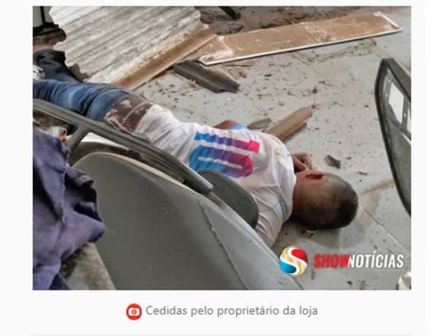 Ladrão trapalhão é encontrado desmaiado dentro de Loja de Motos após cair do telhado (Fotos)