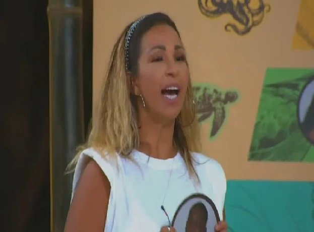 Valesca Popozuda é internada com pneumonia bacteriana grave