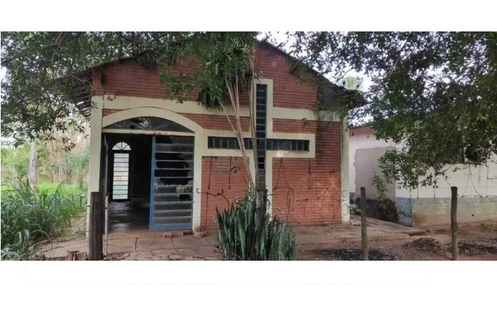 Homem é encontrado morto em igreja às margens da BR-163