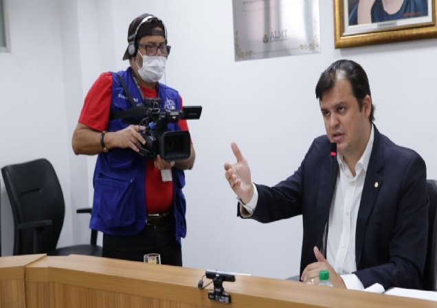 Nova lei garante prioridade à gestantes e bebês vulneráveis