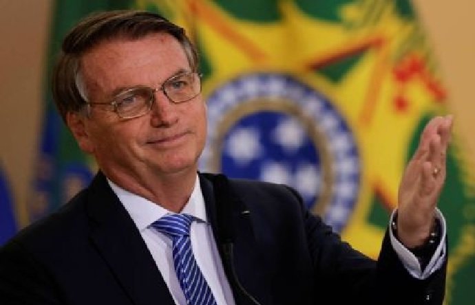 Bandidos vendem banco com dados pessoais de Bolsonaro e ministros