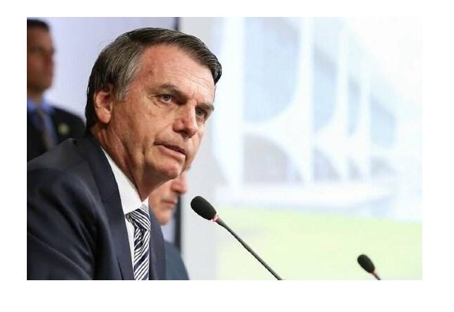 Bolsonaro é levado a hospital com suspeita de nova obstrução intestinal