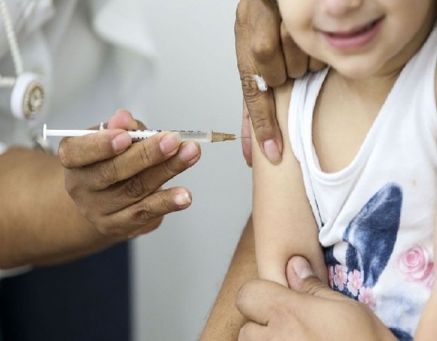 Ministério da Saúde decide não exigir prescrição médica para vacinar crianças