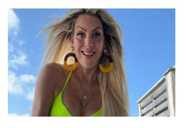 Renata Fan comemora autoestima ao usar biquíni: ‘Quem diria’