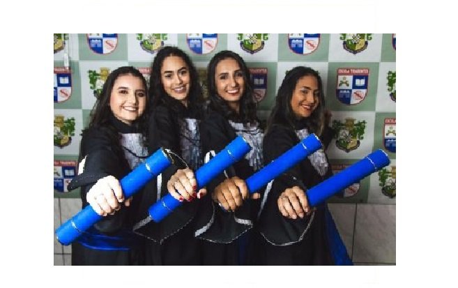 Aluna de Escola Militar passa em vestibular para Medicina em MT