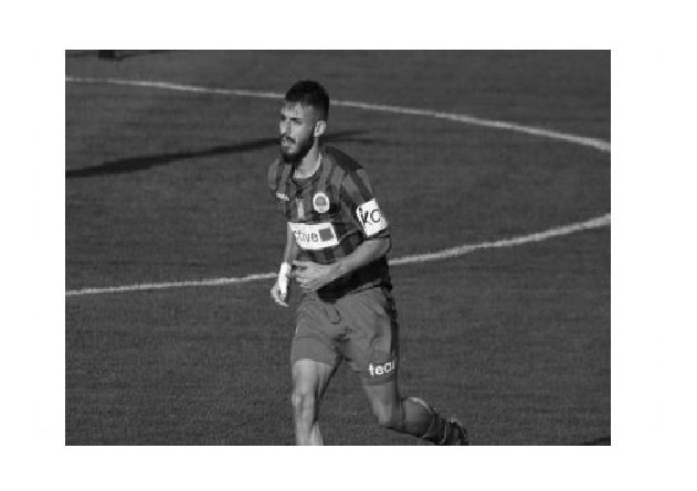 Jogador morre em campo após sofrer parada cardíaca