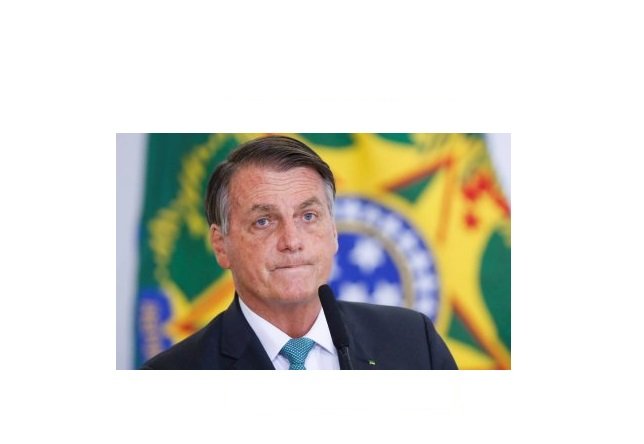 Bolsonaro avalia reajuste linear de R$ 400 para servidores