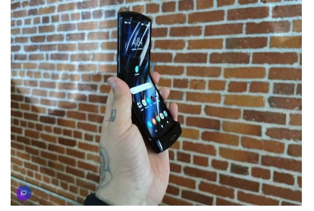 Motorola Razr é lançado! Dobrável lembra o icônico V3