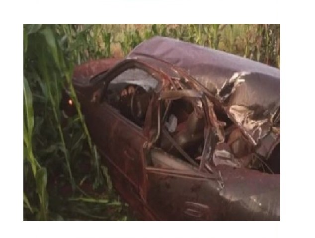 Mulher leva choque e morre ao tentar resgatar feridos