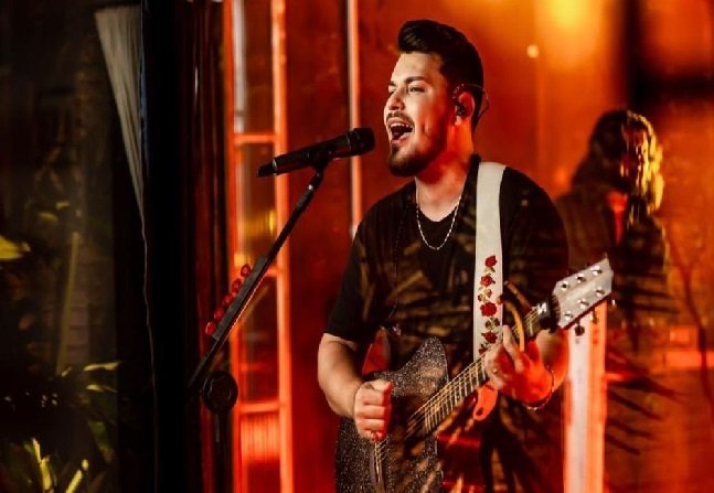Destaque do Faustão começou a cantar em barzinhos em MT