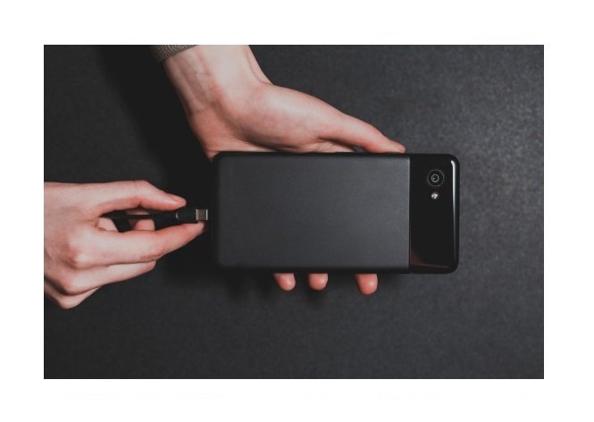 Posso tirar o celular da tomada antes de carregar 100%?