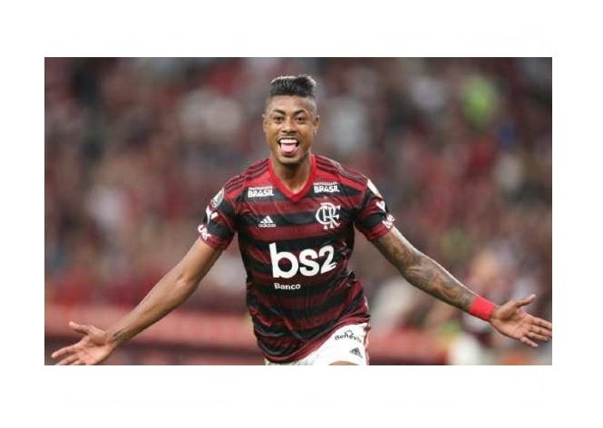 Bruno Henrique vai operar o joelho e pode ficar fora do Flamengo por até um ano