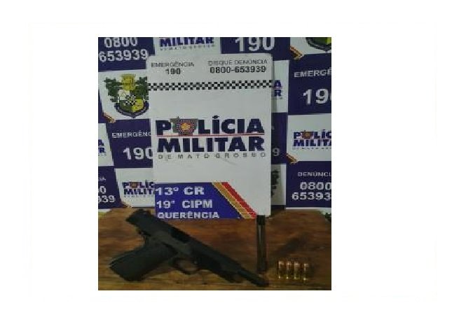 Com pistola em mãos, homem aterroriza populares em distribuidora de bebidas
