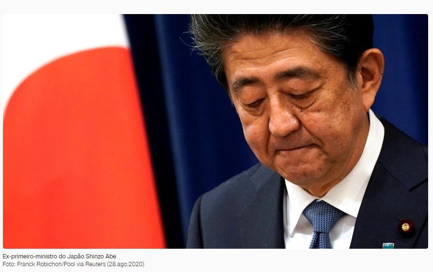 Ex-primeiro-ministro japonês Shinzo Abe morre após ser baleado durante discurso