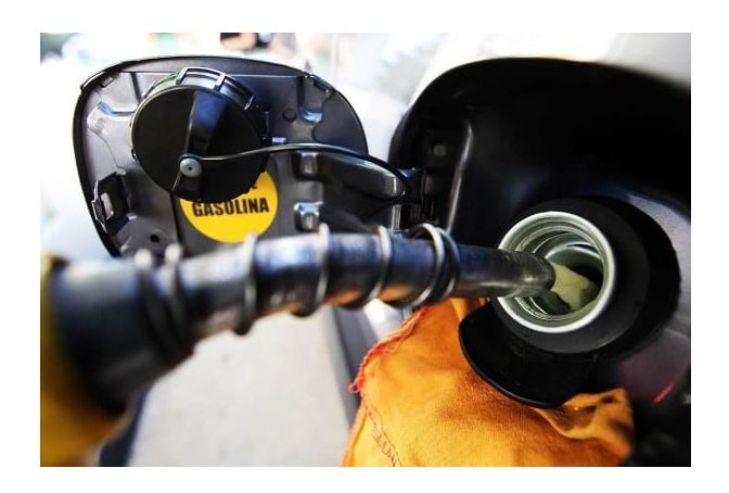 Gasolina cai mais 6,5% pela terceira semana seguida e chega a R$ 6,07