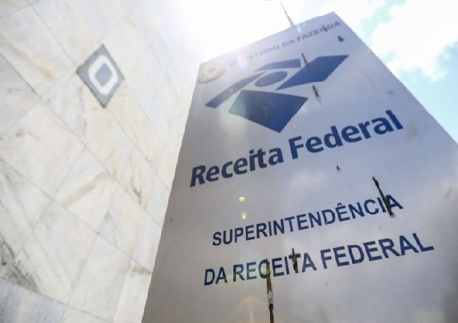 Receita Federal alerta sobre golpes aplicados via internet