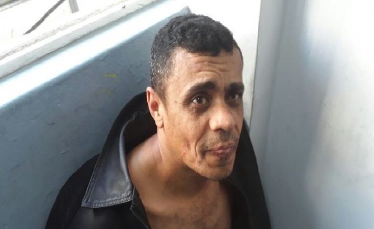 Adélio, que tentou matar Bolsonaro, passa por nova perícia médica e pode ser solto em 30 dias