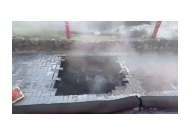 Buraco com água fervente se abre em calçada e engole turista na Nova Zelândia