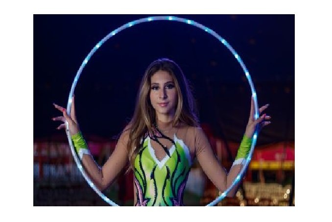 Cuiabana faz sucesso no Tik Tok com vídeos sobre vida no circo