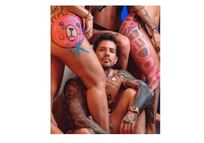 Modelo casado com oito mulheres constrói mansão estilo playboy