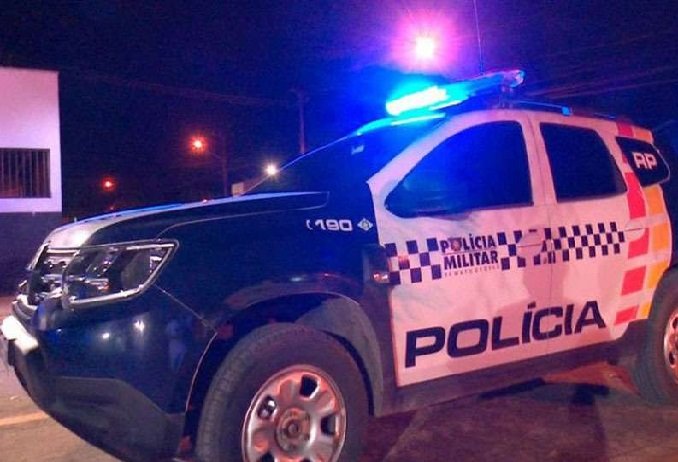 Homem tenta matar a ex-mulher com facada na cabeça em MT