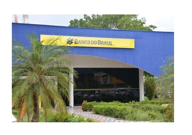Banco paga multa de meio milhão de reais por deixar clientes esperando na fila em MT