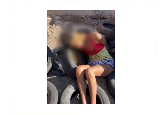 Mulher é resgatada momentos antes de quase ser queimada viva no micro-ondas