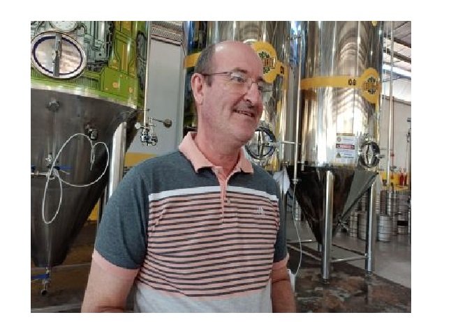 Dentista de MT cria receita de cerveja à base da mandioca