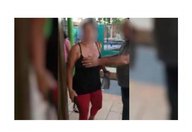 Escola recusa receber criança com febre e mãe dá chineladas no rosto da diretora