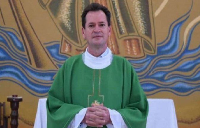 Padre é condenado a 48 anos de prisão por crimes sexuais
