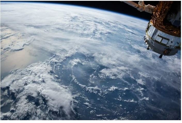 Amazon vai investir US$ 10 bi para oferecer internet por satélite