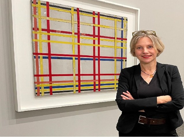 Mondrian está pendurado de cabeça para baixo há 77 anos