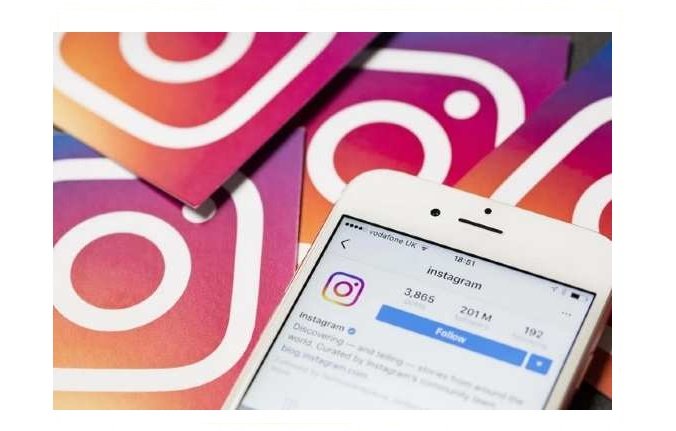 Facebook e Instagram removem publicações com pedidos de intervenção militar