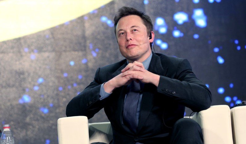 Elon Musk quer comprar outra rede social; saiba qual