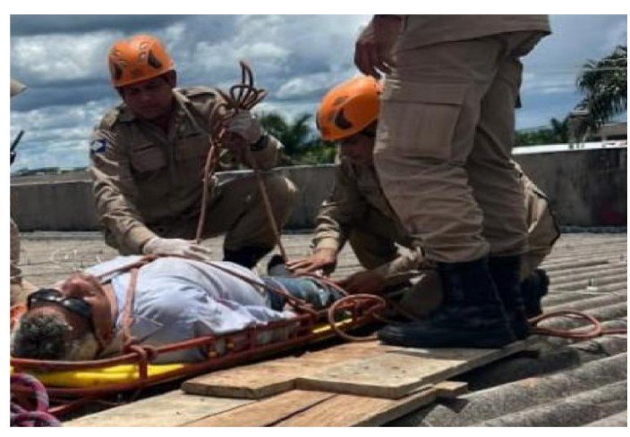 Trabalhador é resgatado após sofrer descarga elétrica em Primavera do Leste