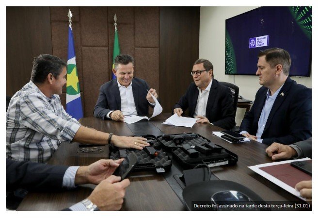 Governador regulamenta auxílio-fardamento aos policiais penais de MT