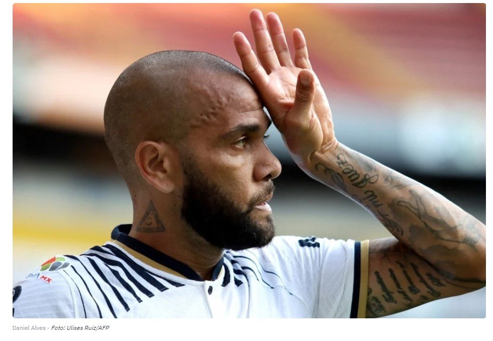 Imagens da boate colocam em dúvida a história da vítima, pedem a libertação de Dani Alves