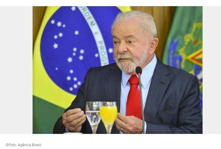 Lula revela que governo planeja regular redes sociais