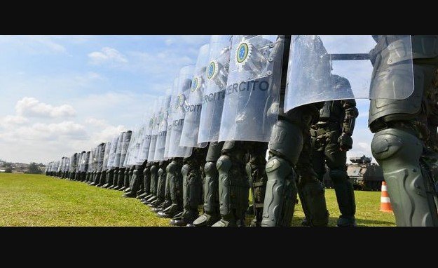Comando do Exército determina estimulo ao amor pelo Brasil, civismo e aspirações legítimas da sociedade.
