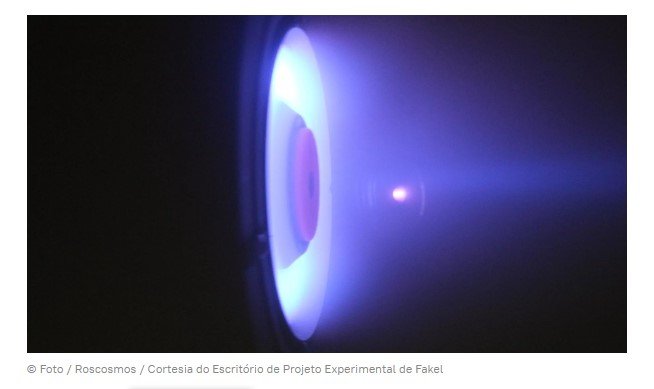 Rússia testa 1º sistema de propulsão de foguete de plasma baseado em crípton