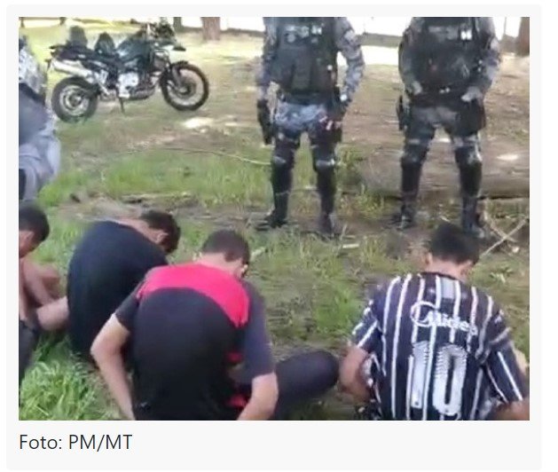 Menores são apreendidos com armas de brinquedo e máscaras na UFMT