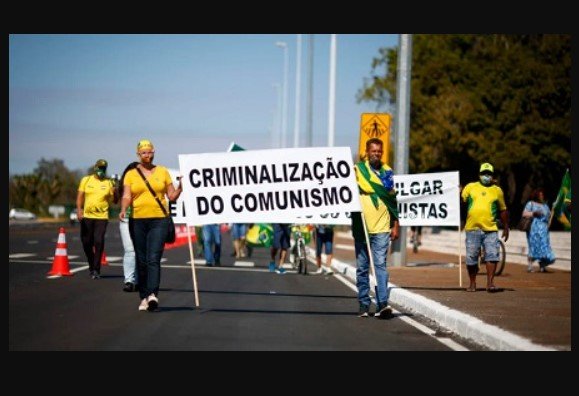 44% dos brasileiros veem ameaça comunista com Lula, diz Ipec