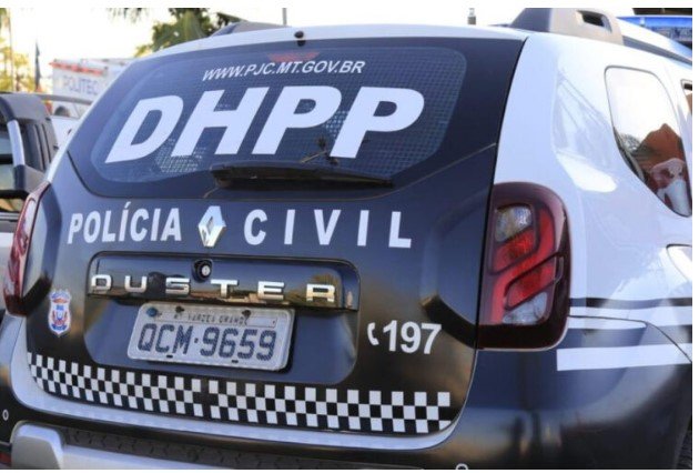 Mãe acorda com bebê de 21 dias morto na cama; polícia investiga
