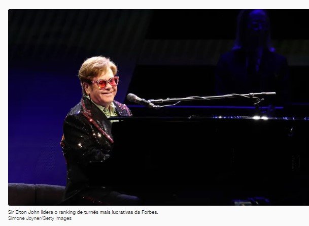 Elton John se despede dos palcos do Reino Unido com show emocionante e cheio de participações