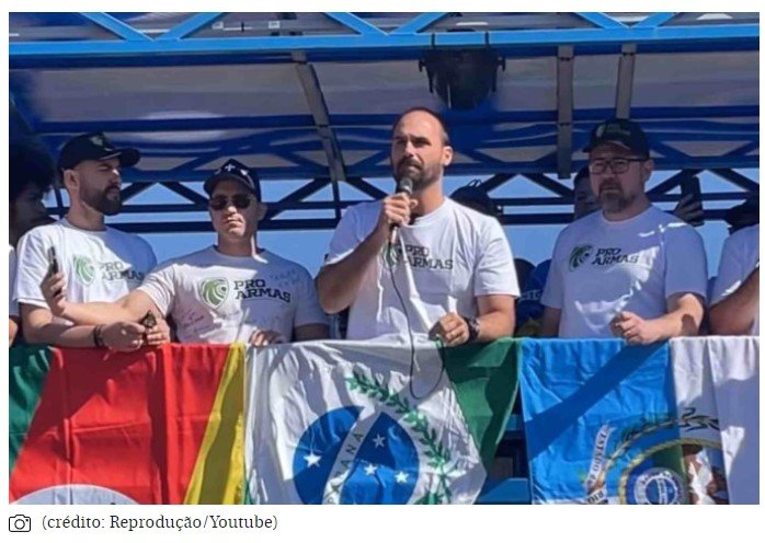 Eduardo Bolsonaro diz que professor 'doutrinador' é pior que traficante
