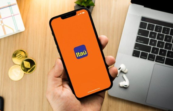 Itaú larga na frente e inicia testes com real digital